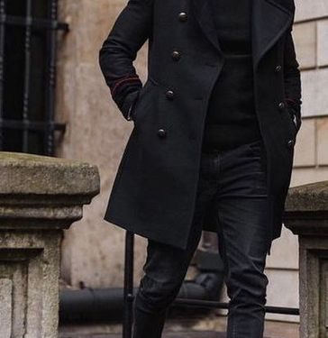 Layering Up: How to Create a Fashionable and Functional Winter Look for Men
