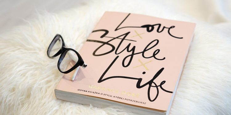 Empower Your Life: 7 Lifestyle Tips for Women to Boost Confidence and Self-Care