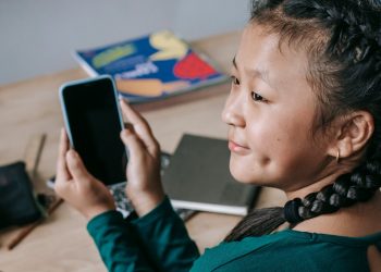 Stay Connected and Save Big: Explore the Official-TescoMobile’s Smart Phone Collection