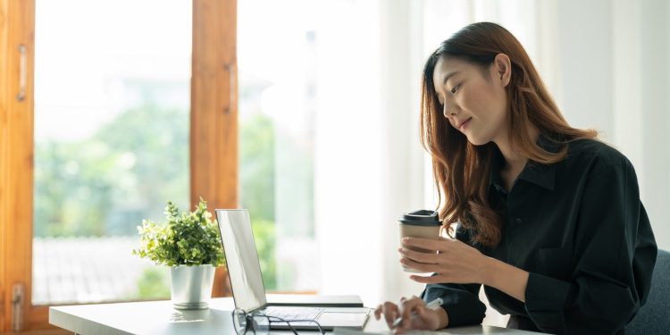 Supercharge Your Online Business Growth with ManyChat’s Official Features