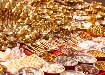 Shop in Confidence: Unveiling High-Quality Women’s Accessories from Official-Morana