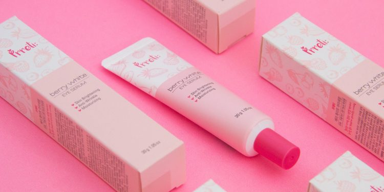 Revamp Your Makeup Collection: Why Official-Strawberrynet is the Ultimate Destination for Cosmetic Shopping