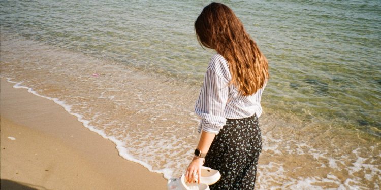 Comfort Meets Chic: Discover the Perfect Balance with Official-Crocs