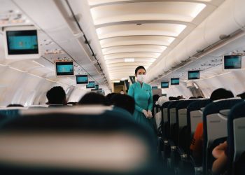 5 Reasons Why Hotwire Should Be Your Go-To Platform for Booking Flights on the Go