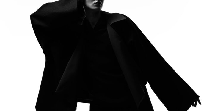 Fashion Inspiration: How to Recreate Your Fave Influencer’s Outfits with PrettyLittleThing