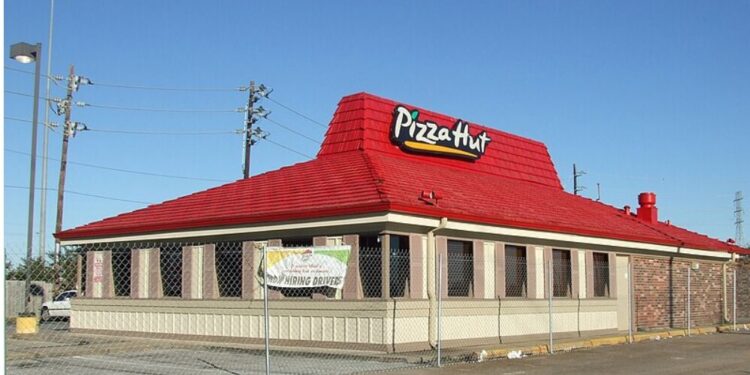 Behind the Scenes at Pizza Hut: How Your Favorite Pizzas Are Made